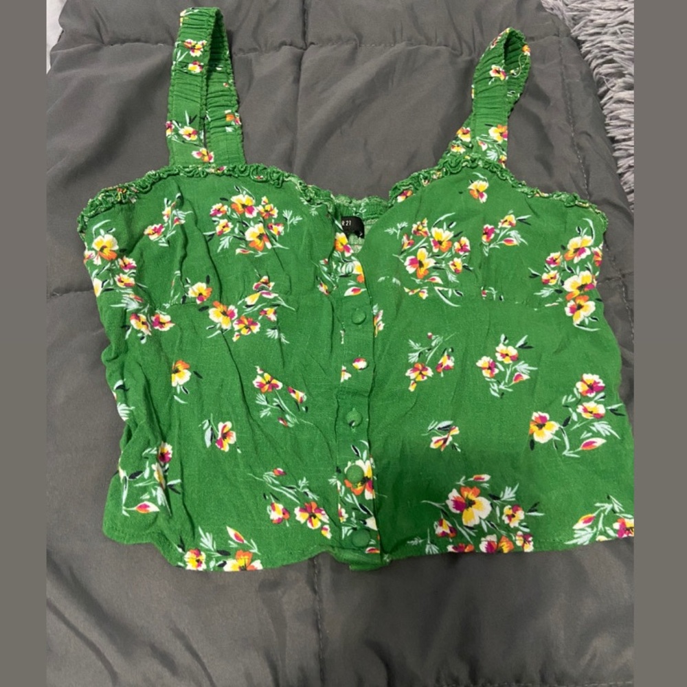 Green flower shirt